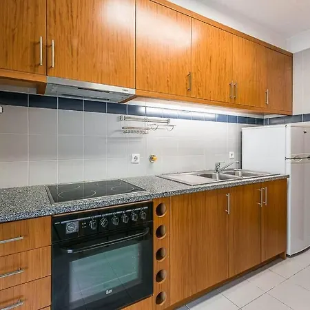 Loule 246 - 1 Bedroom - Parking Πόρτο