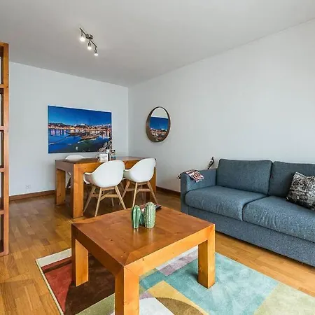 Loule 246 - 1 Bedroom - Parking Πόρτο