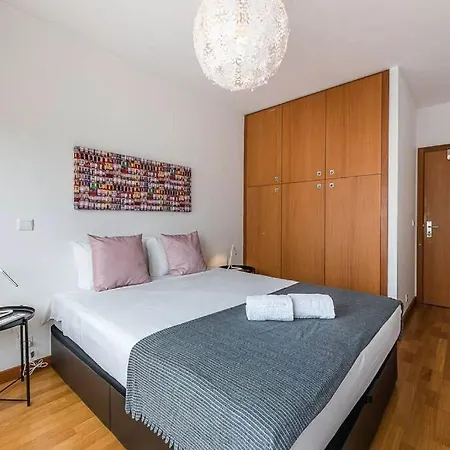 Loule 246 - 1 Bedroom - Parking Lägenhet Oporto