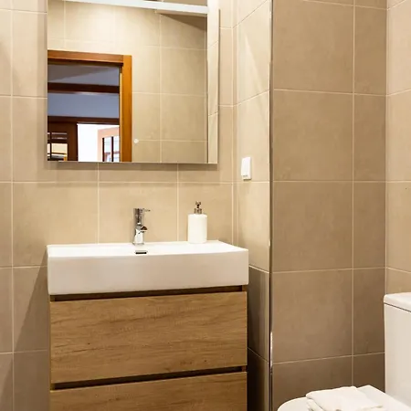 Apartamento Loulé 246 · 1 Bedroom · Parking Oporto